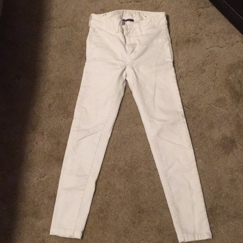 White American eagle jeans